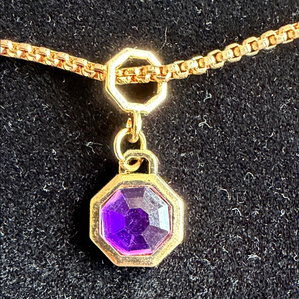 Elegant Effy 24” Gold Charm Necklace with 12 gold pendant charms. New in box. - Picture 7 of 16
